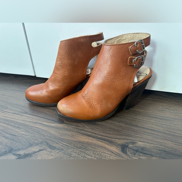 Freebird by Steven Smoke Slingback Clog Mules Tan (Size 6) - Picture 3 of 14